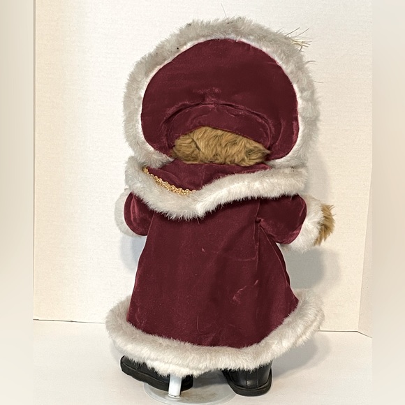 Vintage Dan Dee Collector’s Choice Holiday Bear Red.  16.5” Tall on Stand. - Picture 4 of 12
